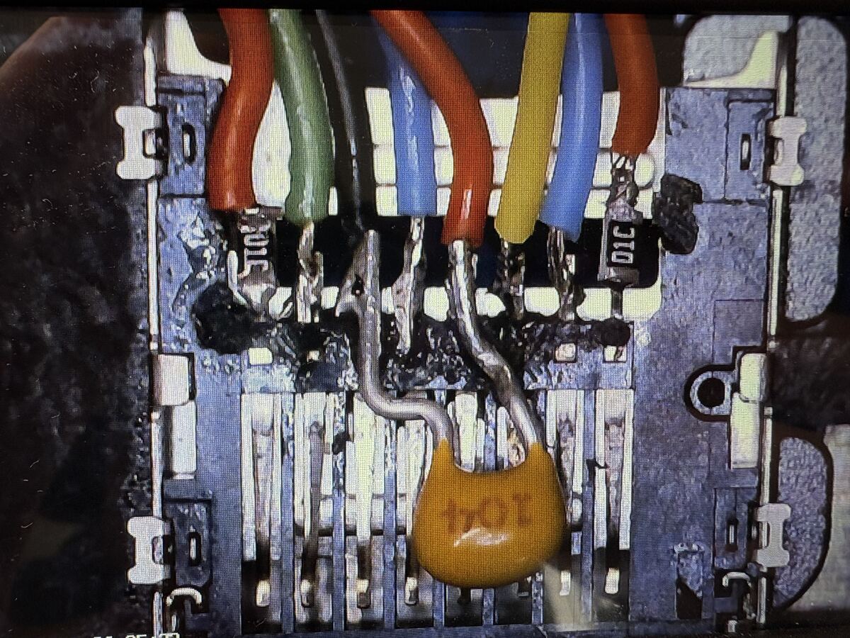 Image of SPI wires soldered to a microSD connector